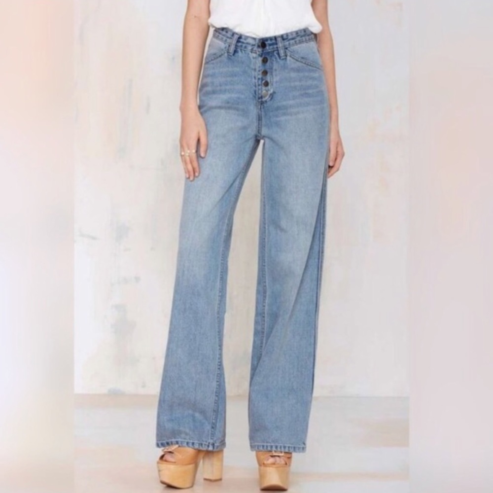 Nasty Gal •exposed button•high-rise•flares